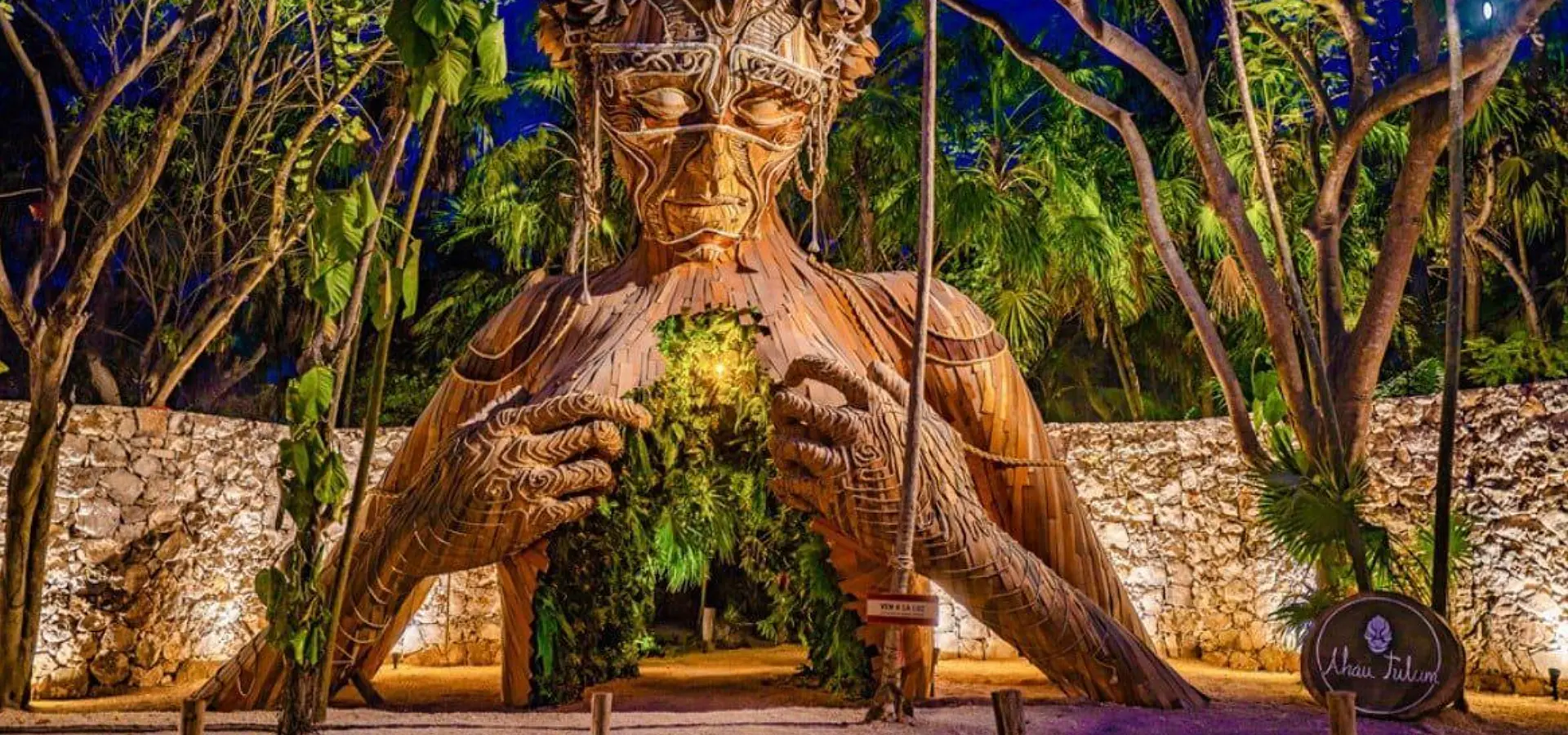 Escultura "Ven a la Luz", Hotel Mía Tulum, Hotel en Tulum